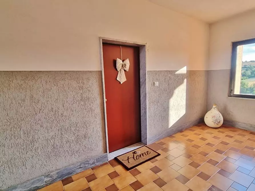 Immagine 21 di Appartamento in vendita  a Mirabella Eclano