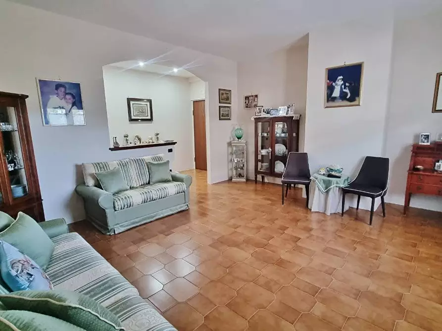 Immagine 7 di Appartamento in vendita  a Mirabella Eclano