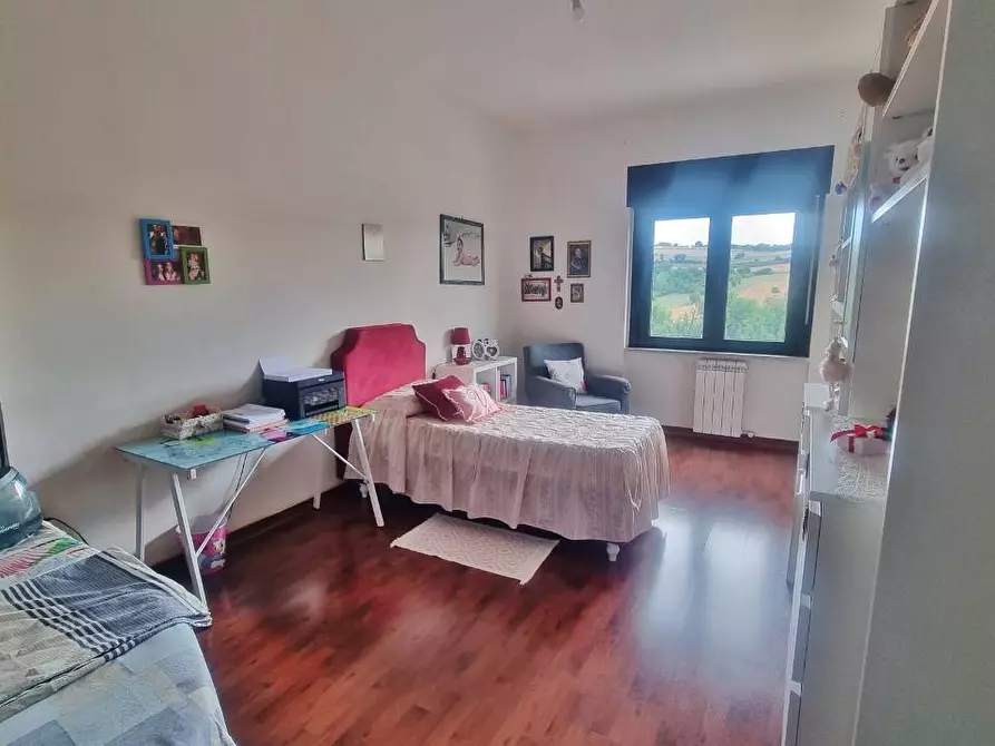 Immagine 16 di Appartamento in vendita  a Mirabella Eclano