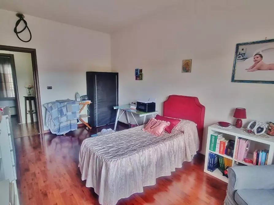 Immagine 17 di Appartamento in vendita  a Mirabella Eclano