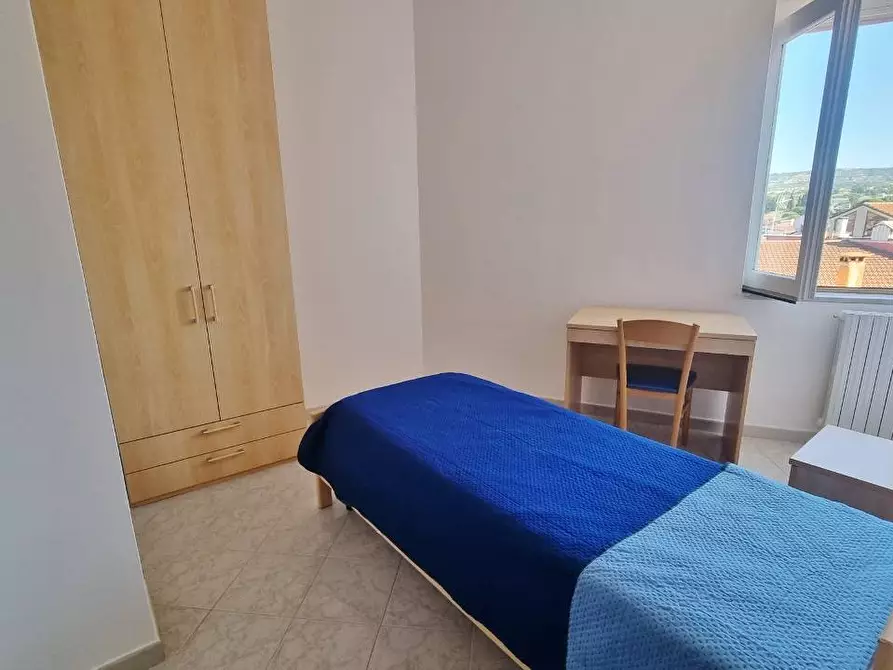 Immagine 11 di Appartamento in affitto  in via A. minichiello 64 a Grottaminarda