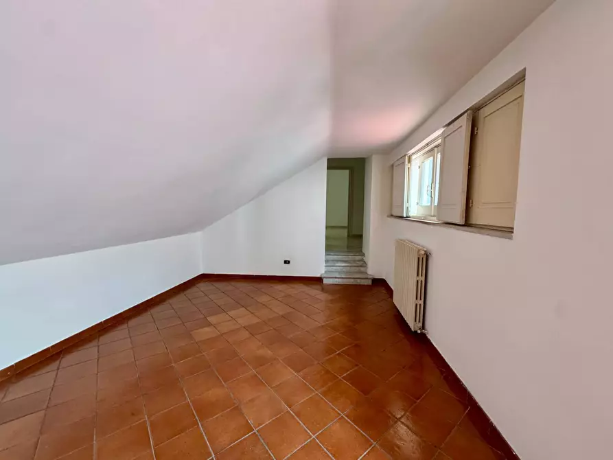 Immagine 12 di Casa semindipendente in vendita  in vico 1 de bellis a Mirabella Eclano