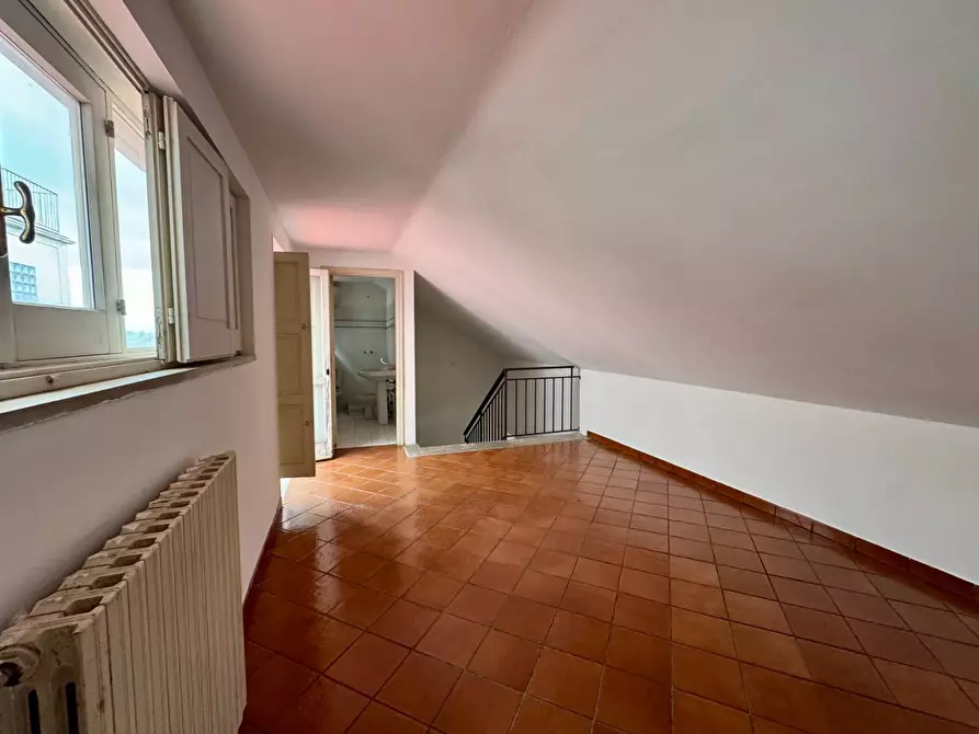 Immagine 11 di Casa semindipendente in vendita  in vico 1 de bellis a Mirabella Eclano