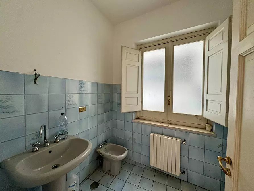 Immagine 19 di Casa semindipendente in vendita  in vico 1 de bellis a Mirabella Eclano