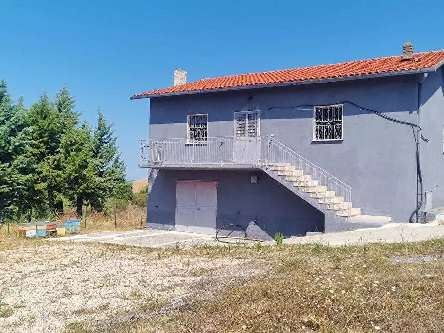 Immagine 3 di Casa indipendente in vendita  in Contrada Valli a Torella Dei Lombardi