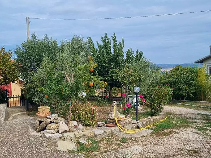 Immagine 14 di Appartamento in vendita  a Frigento