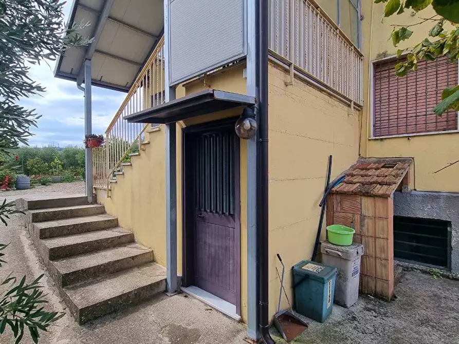 Immagine 15 di Appartamento in vendita  a Frigento