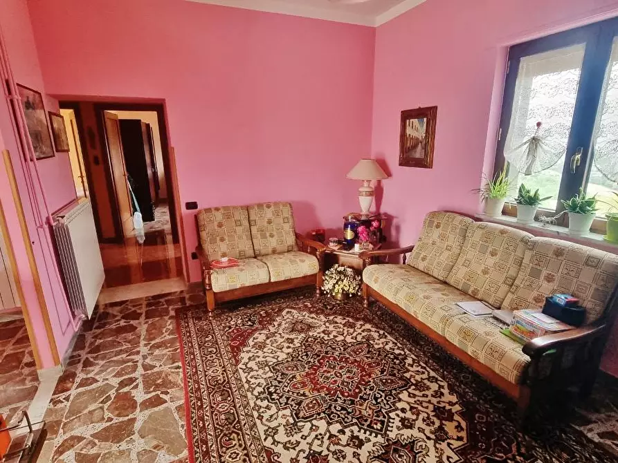 Immagine 17 di Appartamento in vendita  a Frigento