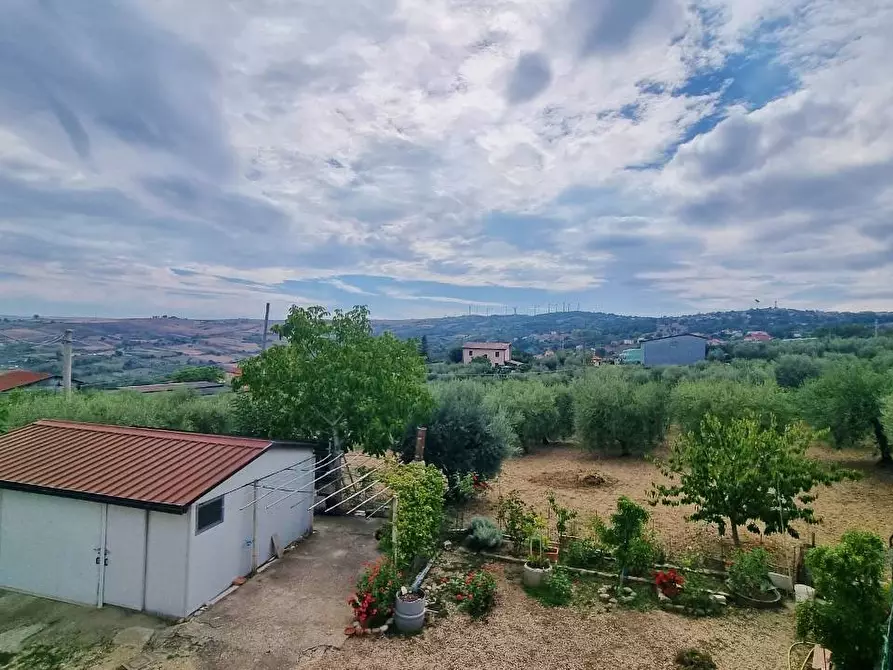 Immagine 36 di Appartamento in vendita  a Frigento