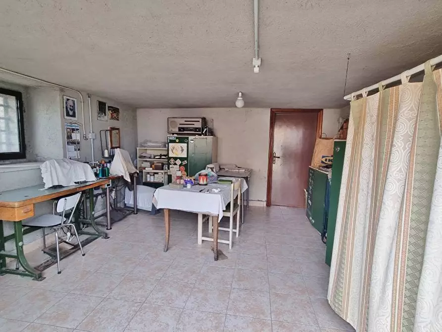 Immagine 39 di Appartamento in vendita  a Frigento