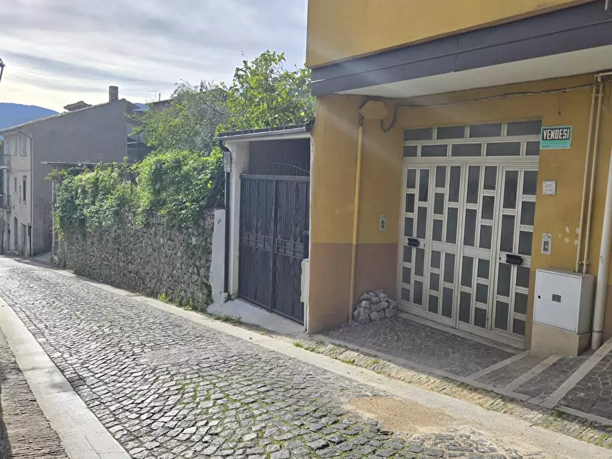 Immagine 21 di Casa indipendente in vendita  in via Sorbo 105 a Montella