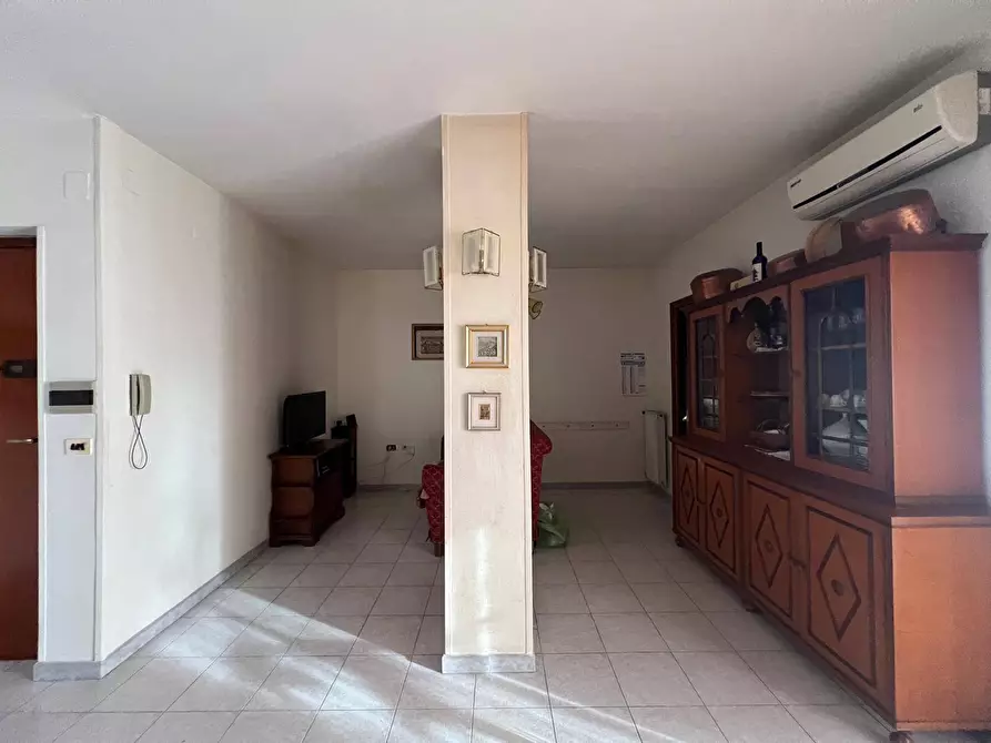 Immagine 3 di Appartamento in vendita  in Via della Luce a Apice