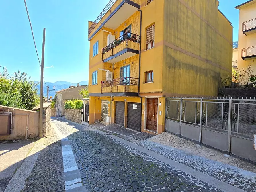 Immagine 21 di Appartamento in vendita  in Via Sorbo 111 a Montella