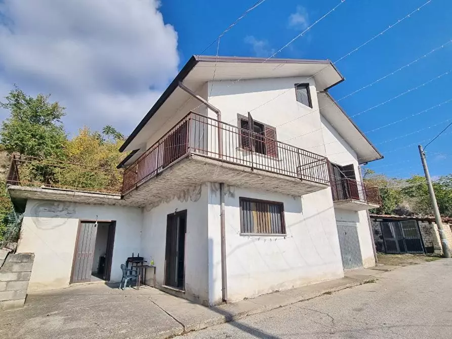 Immagine 6 di Casa indipendente in vendita  in Via Comunale Civita a San Sossio Baronia