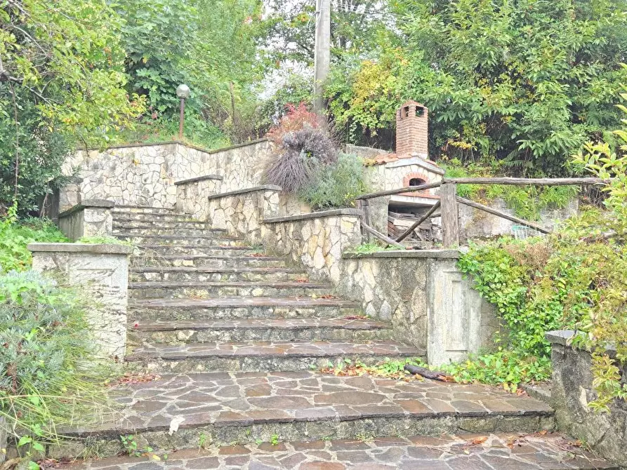 Immagine 5 di Villa in vendita  in Via Montevergine a Ospedaletto D'alpinolo