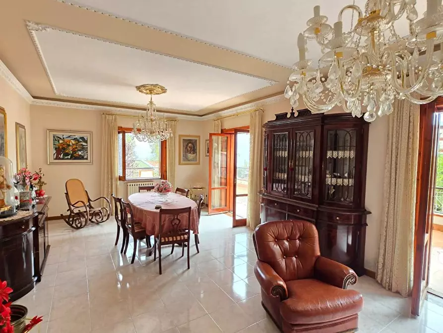 Immagine 11 di Villa in vendita  in Via Montevergine a Ospedaletto D'alpinolo