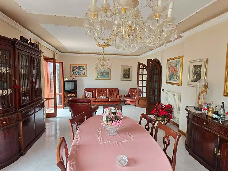 Immagine 12 di Villa in vendita  in Via Montevergine a Ospedaletto D'alpinolo