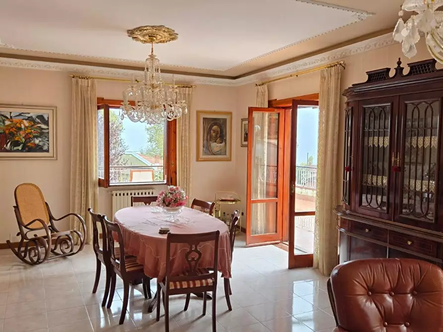 Immagine 13 di Villa in vendita  in Via Montevergine a Ospedaletto D'alpinolo