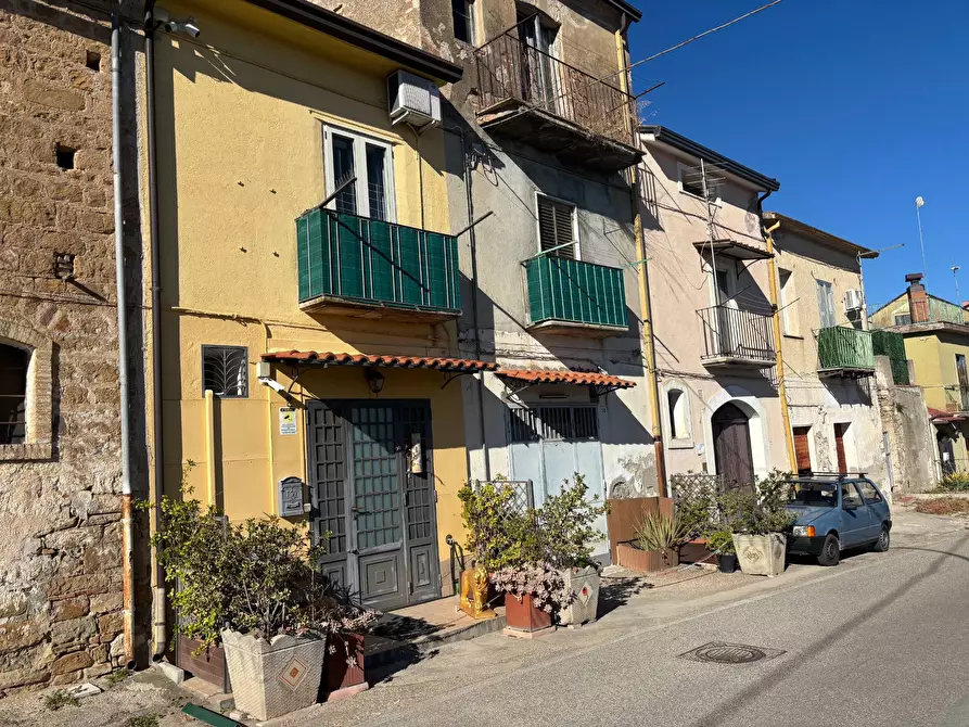 Immagine 3 di Casa semindipendente in vendita  in Via Rotabile 49 a Baselice