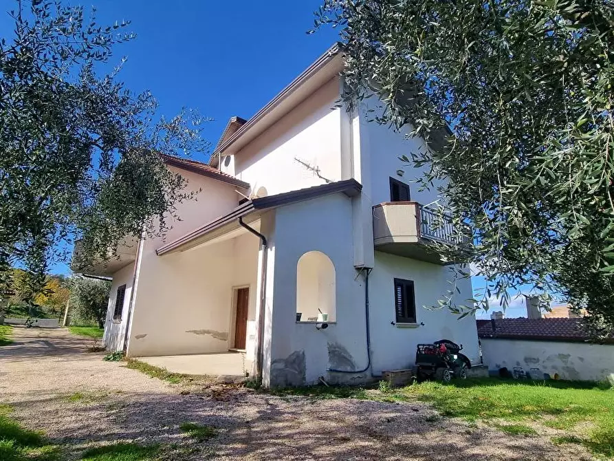 Immagine 6 di Villa in vendita  in Contrada Molini a Trevico