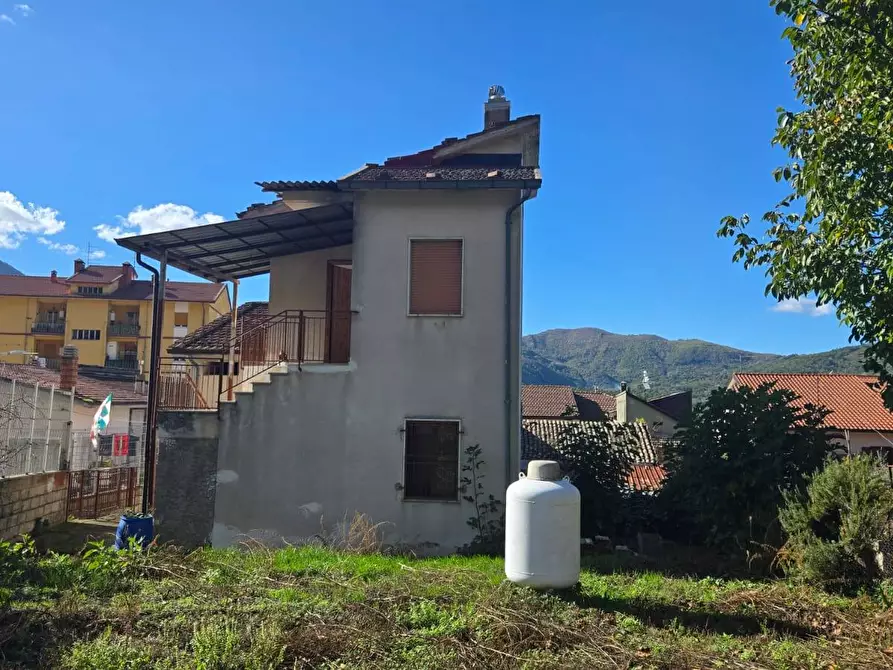 Immagine 25 di Casa semindipendente in vendita  in Via Francesco Moscati 86 a Santa Lucia Di Serino