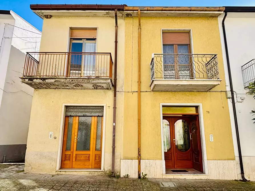 Immagine 2 di Casa semindipendente in vendita  in via roma a Bonito