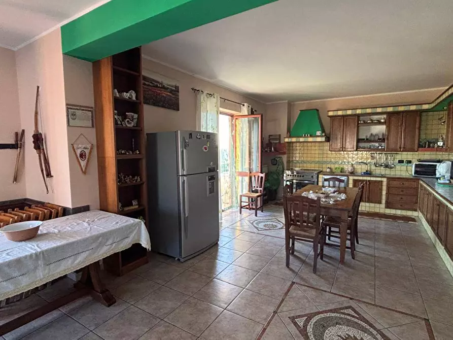 Immagine 3 di Appartamento in vendita  in Via Enzo Marmorale a Paduli