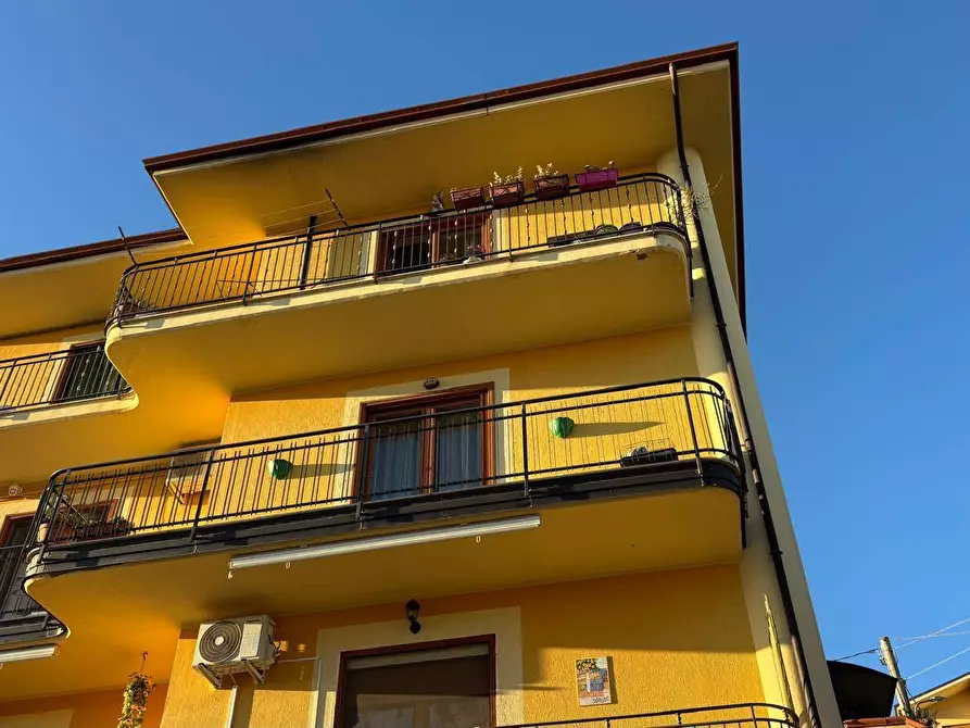 Immagine 1 di Appartamento in vendita  in Via Enzo Marmorale a Paduli