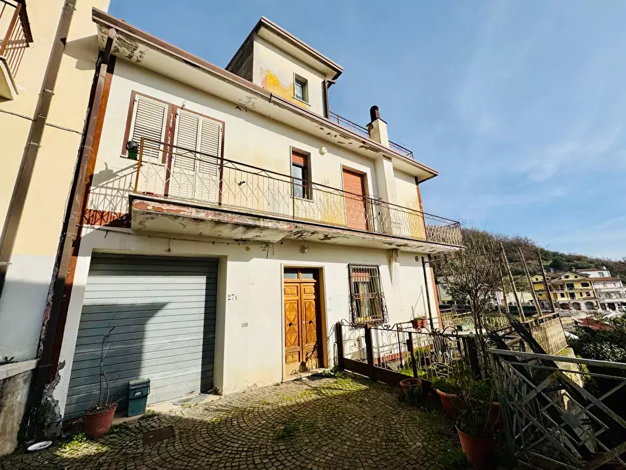 Immagine 1 di Casa semindipendente in vendita  in VIA RIPARATA 27 a Andretta