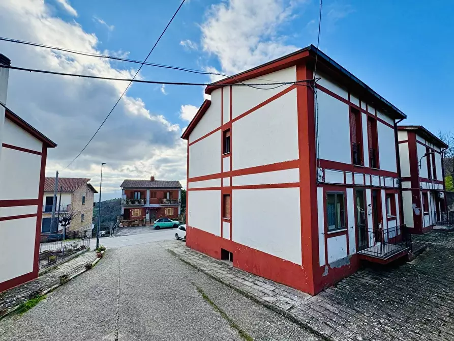 Immagine 1 di Casa indipendente in vendita  in VIA PROVINCIALE 18 a Greci