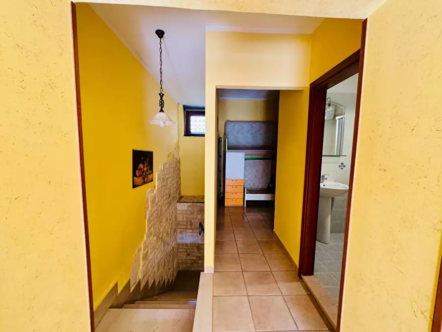 Immagine 10 di Casa semindipendente in vendita  in VIA ROMA 65 a Andretta