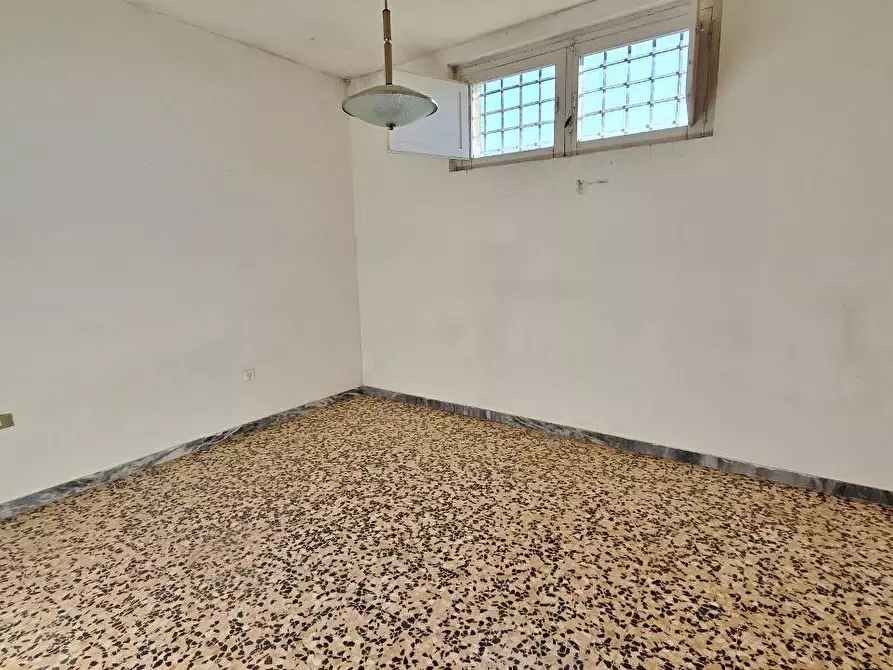 Immagine 19 di Casa semindipendente in vendita  in Via Regina Margherita 52 a Andretta