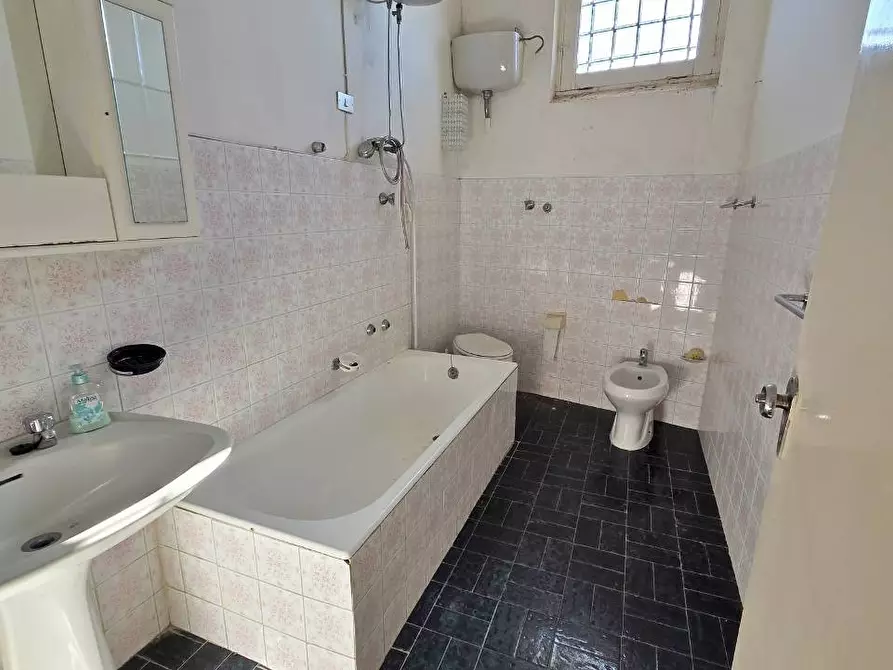 Immagine 17 di Casa semindipendente in vendita  in Via Regina Margherita 52 a Andretta