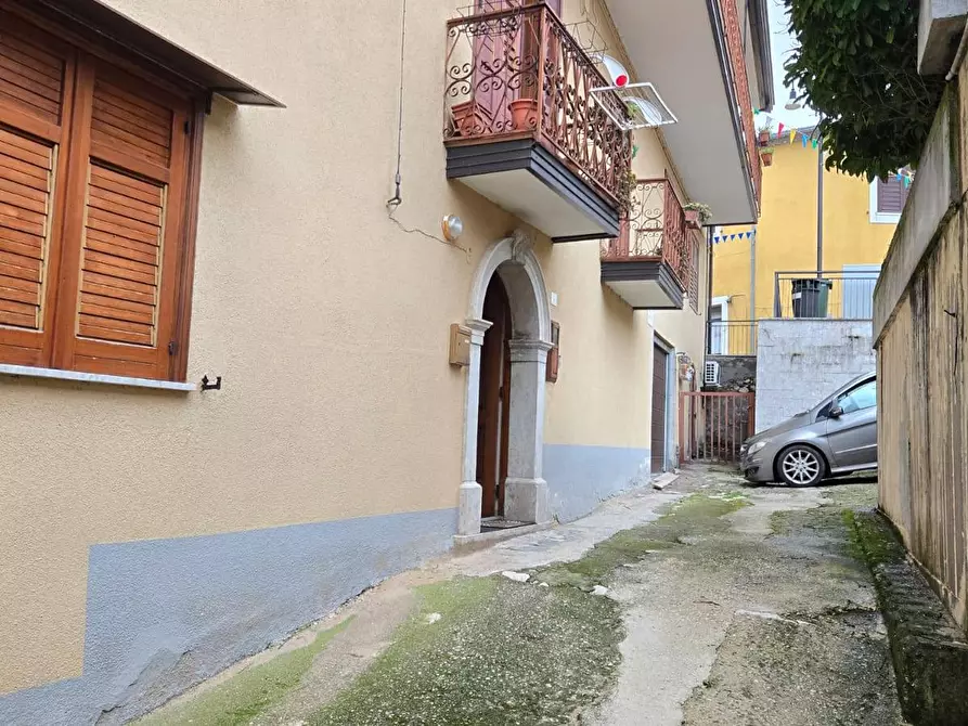 Immagine 2 di Casa semindipendente in vendita  in Vico II Cantone a Andretta