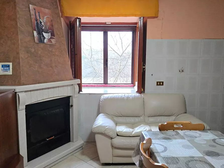 Immagine 15 di Casa semindipendente in vendita  in Vico II Cantone a Andretta