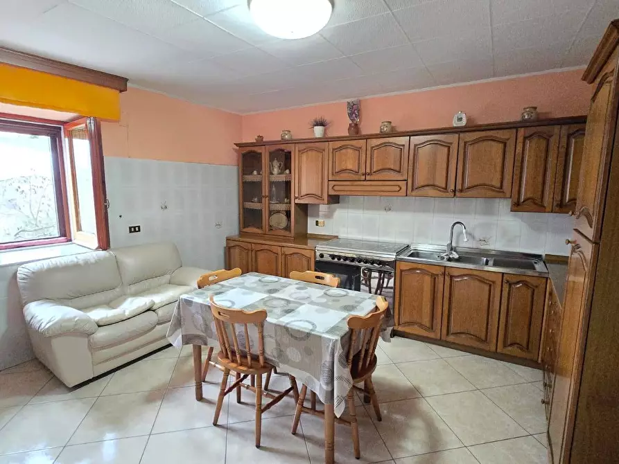 Immagine 17 di Casa semindipendente in vendita  in Vico II Cantone a Andretta