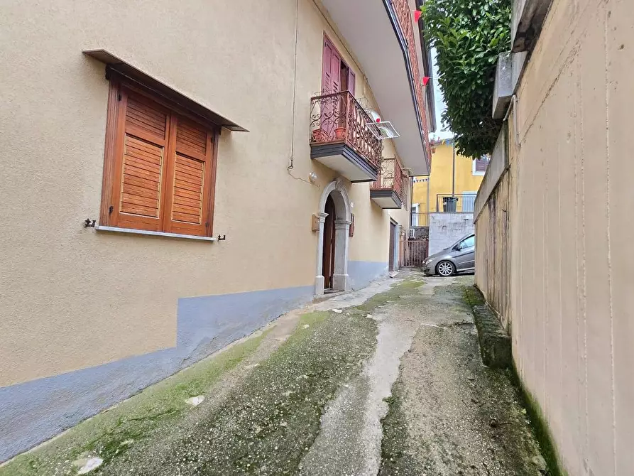 Immagine 26 di Casa semindipendente in vendita  in Vico II Cantone a Andretta