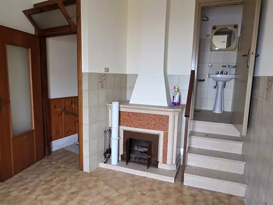 Immagine 4 di Casa semindipendente in vendita  a Andretta