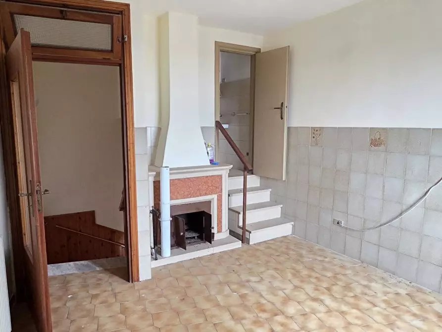 Immagine 10 di Casa semindipendente in vendita  a Andretta