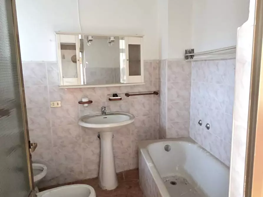 Immagine 11 di Casa semindipendente in vendita  a Andretta