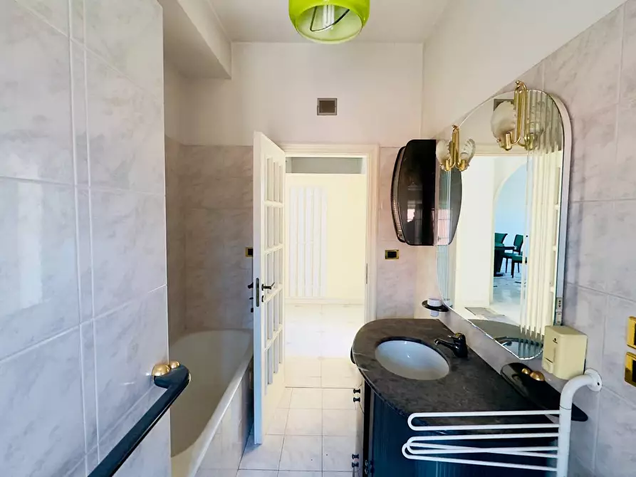 Immagine 19 di Appartamento in vendita  in VIA FONTANELLE 74 a Grottaminarda