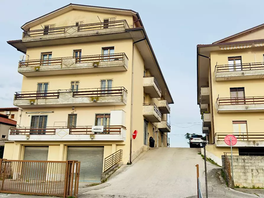 Immagine 14 di Appartamento in vendita  in VIA POZZILLO 64 a Mirabella Eclano