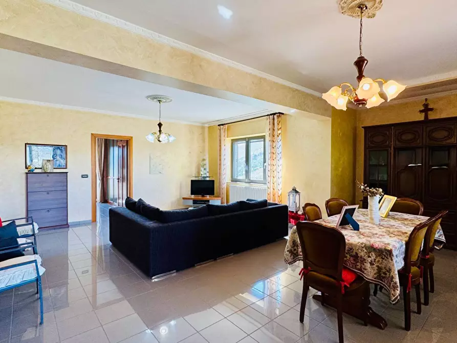 Immagine 11 di Villa in vendita  in CONTRADA paragano 30 a Ariano Irpino