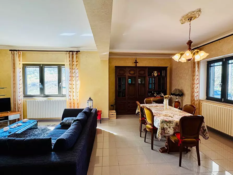 Immagine 12 di Villa in vendita  in CONTRADA paragano 30 a Ariano Irpino