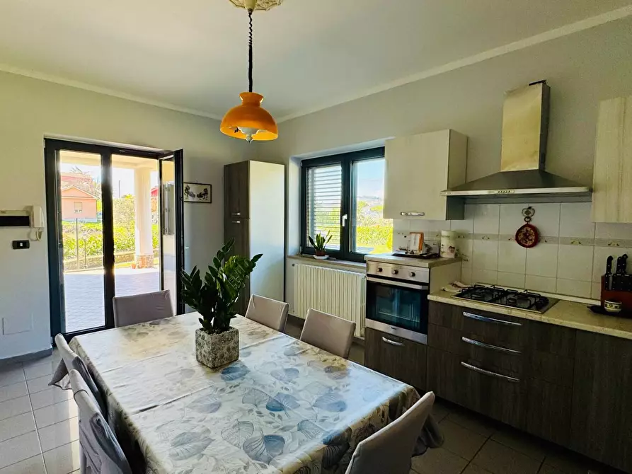 Immagine 15 di Villa in vendita  in CONTRADA paragano 30 a Ariano Irpino