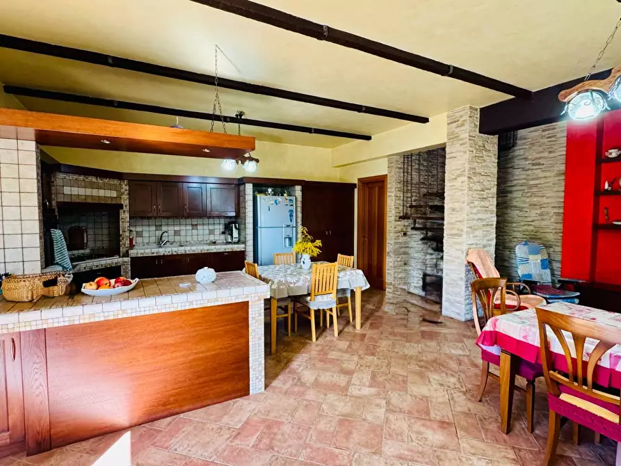 Immagine 30 di Villa in vendita  in CONTRADA paragano 30 a Ariano Irpino