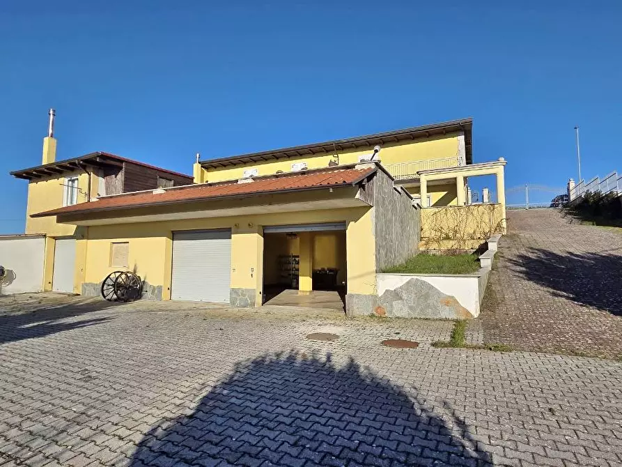 Immagine 34 di Appartamento in vendita  in Via Gessara 4 a Anzano Di Puglia