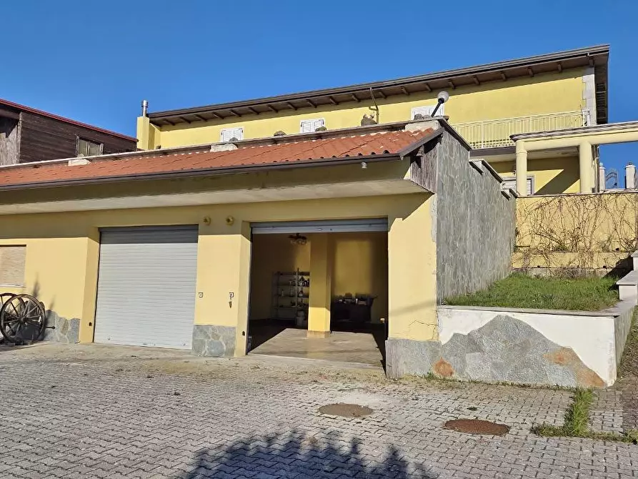 Immagine 33 di Appartamento in vendita  in Via Gessara 4 a Anzano Di Puglia