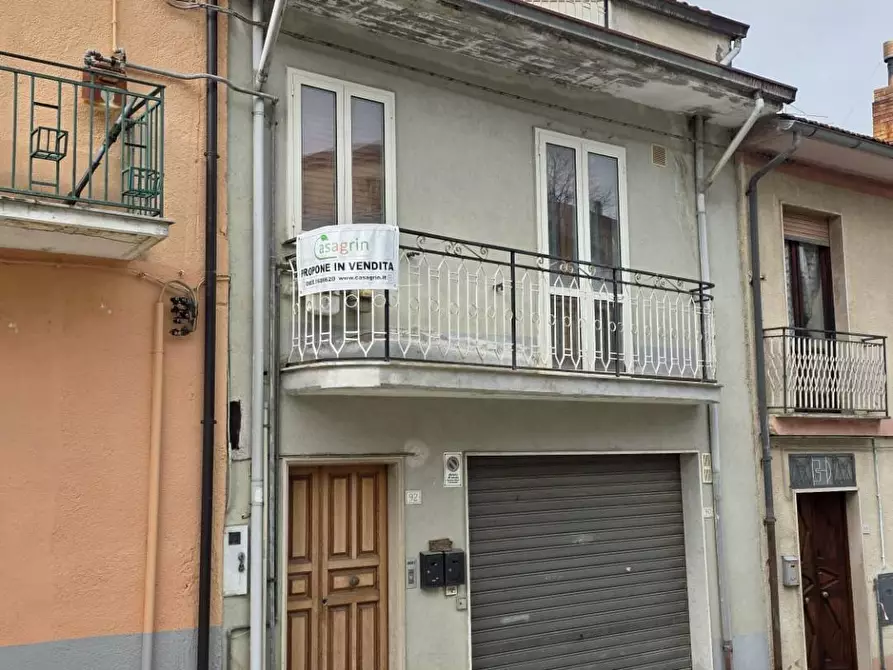 Immagine 1 di Casa semindipendente in vendita  in petrara a Andretta