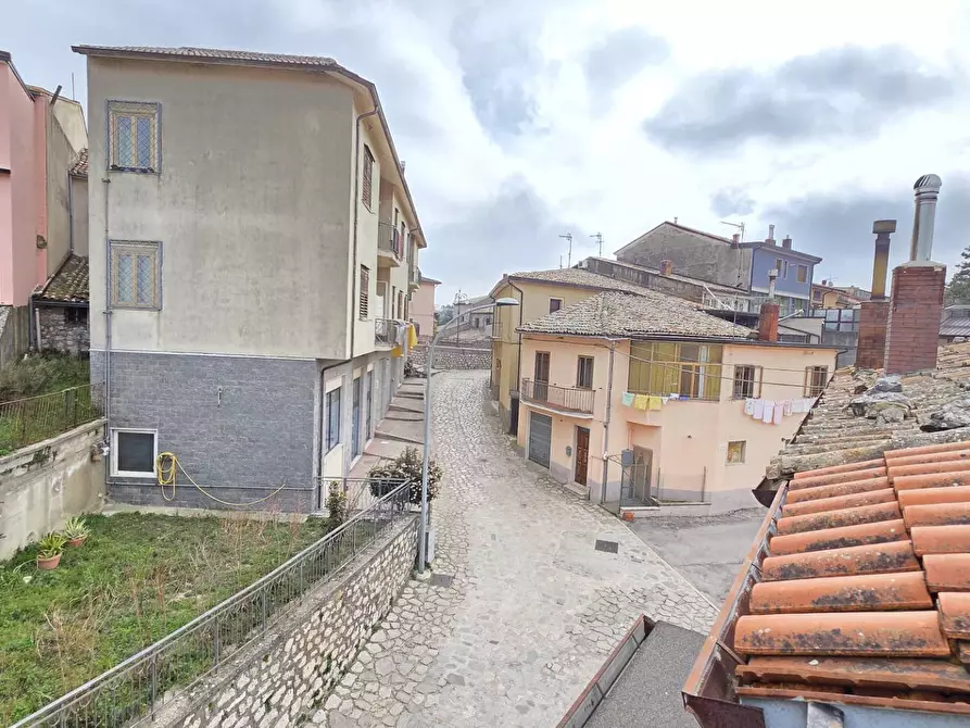 Immagine 15 di Casa semindipendente in vendita  in petrara a Andretta